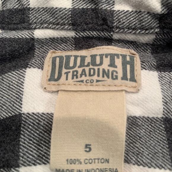 DULUTH TRADING COMPANY Boys Grey/White Checked Flannel - Size: 5 - Picture 7 of 7